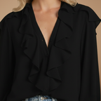 Damesblouse met lange mouwen en ruches aan de kraag