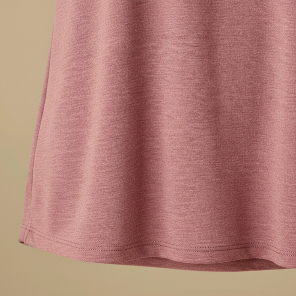 Casual dames top met V-hals en korte mouwen voor de zomer Jelle Jora Mode