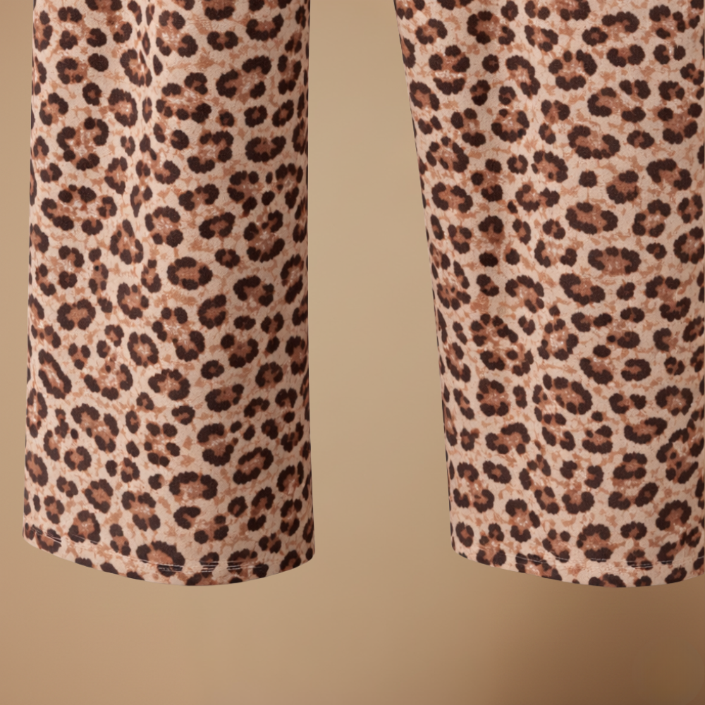 Dames casual jumpsuit met luipaardprint en wijde pijpen Jelle Jora Mode