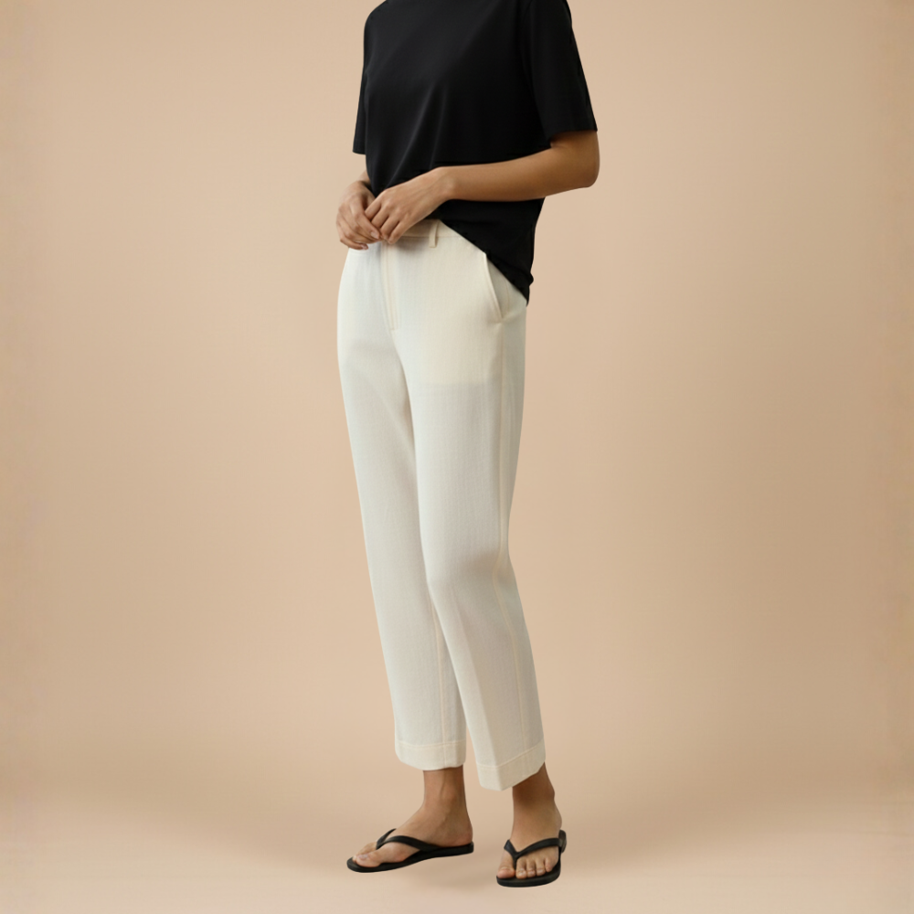 Casual broek met wijde pijpen en knoopsluiting voor dames Jelle Jora Mode