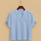 Casual damesblouse met V-hals en gesplitste mouwen Jelle Jora Mode