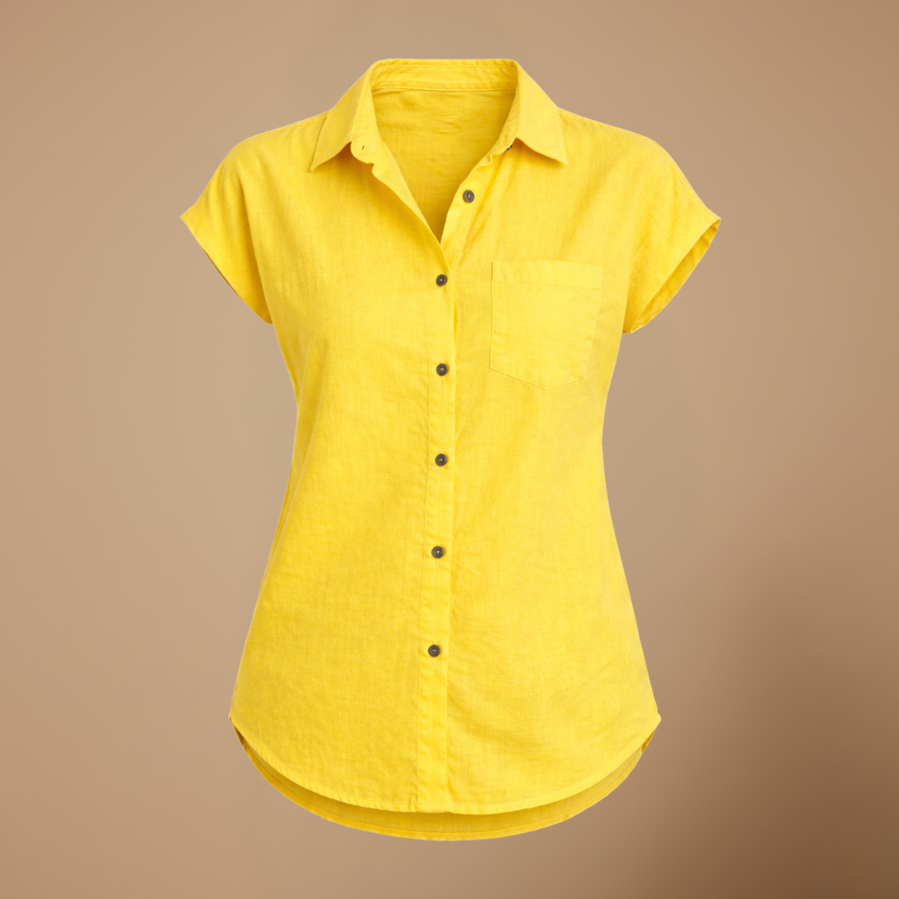 Vrouwenblouse met losse pasvorm mouwloos en met knopen Jelle Jora Mode