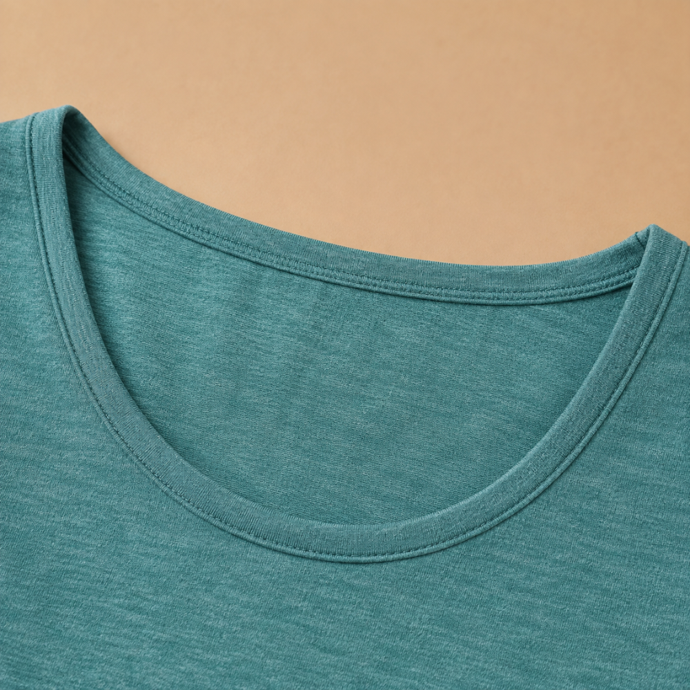 Casual dames top met V-hals en korte mouwen voor de zomer Jelle Jora Mode