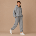 Dames oversized joggingpak met capuchon Jelle Jora Mode
