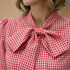 Damesblouse met lange mouwen ruitjespatroon en strik Jelle Jora Mode