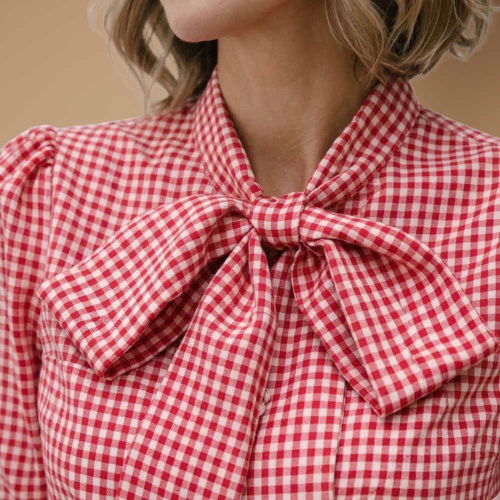 Damesblouse met lange mouwen ruitjespatroon en strik Jelle Jora Mode