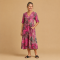 Damesmidi-jurk met bloemenprint en V-hals Jelle Jora Mode