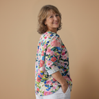 Damesblouse met bloemenprint en V-hals Jelle Jora Mode