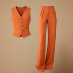 Dames casual outfit met een getailleerd vest en broek Jelle Jora Mode