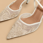 Dames geborduurde pumps met spitse neus en slingback Jelle Jora Mode