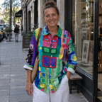Dames blouse met lange mouwen en abstract patroon Jelle Jora Mode