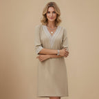 Elegante katoenen linnen zomerjurk met V-hals Jelle Jora Mode