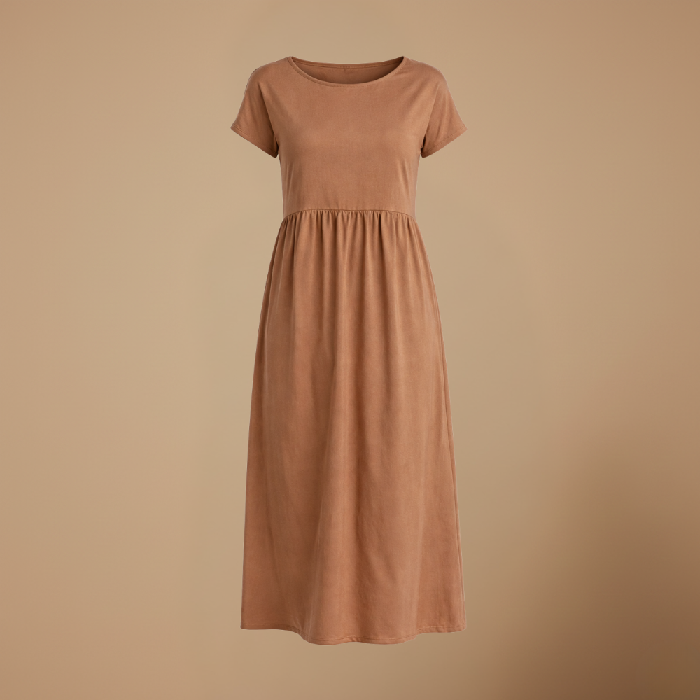 Dames casual midi jurk met ronde hals korte mouwen en zakken Jelle Jora Mode