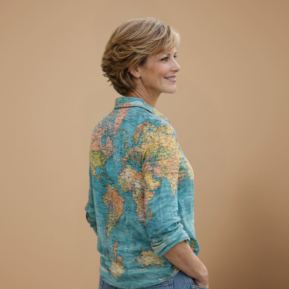 Damesblouse met knopen en slanke pasvorm, met kaartmotief Jelle Jora Mode