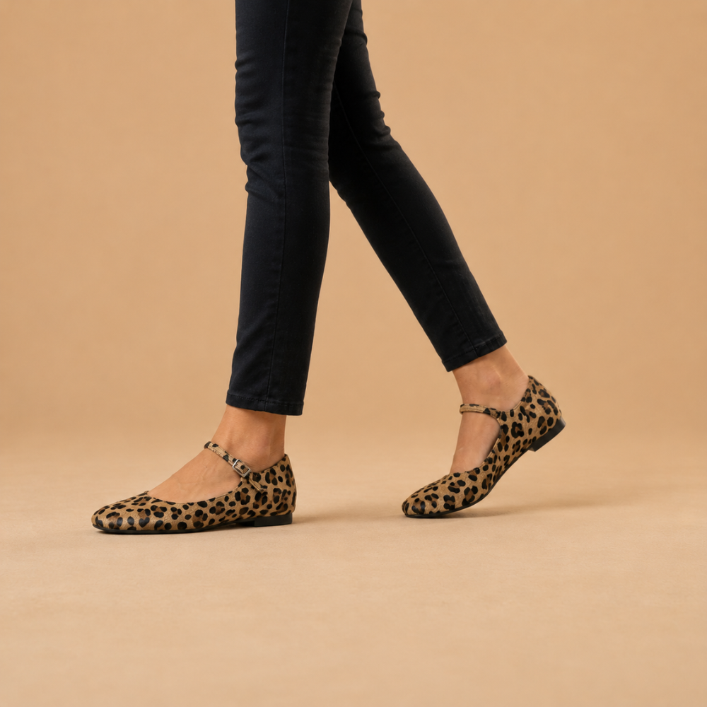 Damesschoenen met drie gespen en luipaardprint Jelle Jora Mode