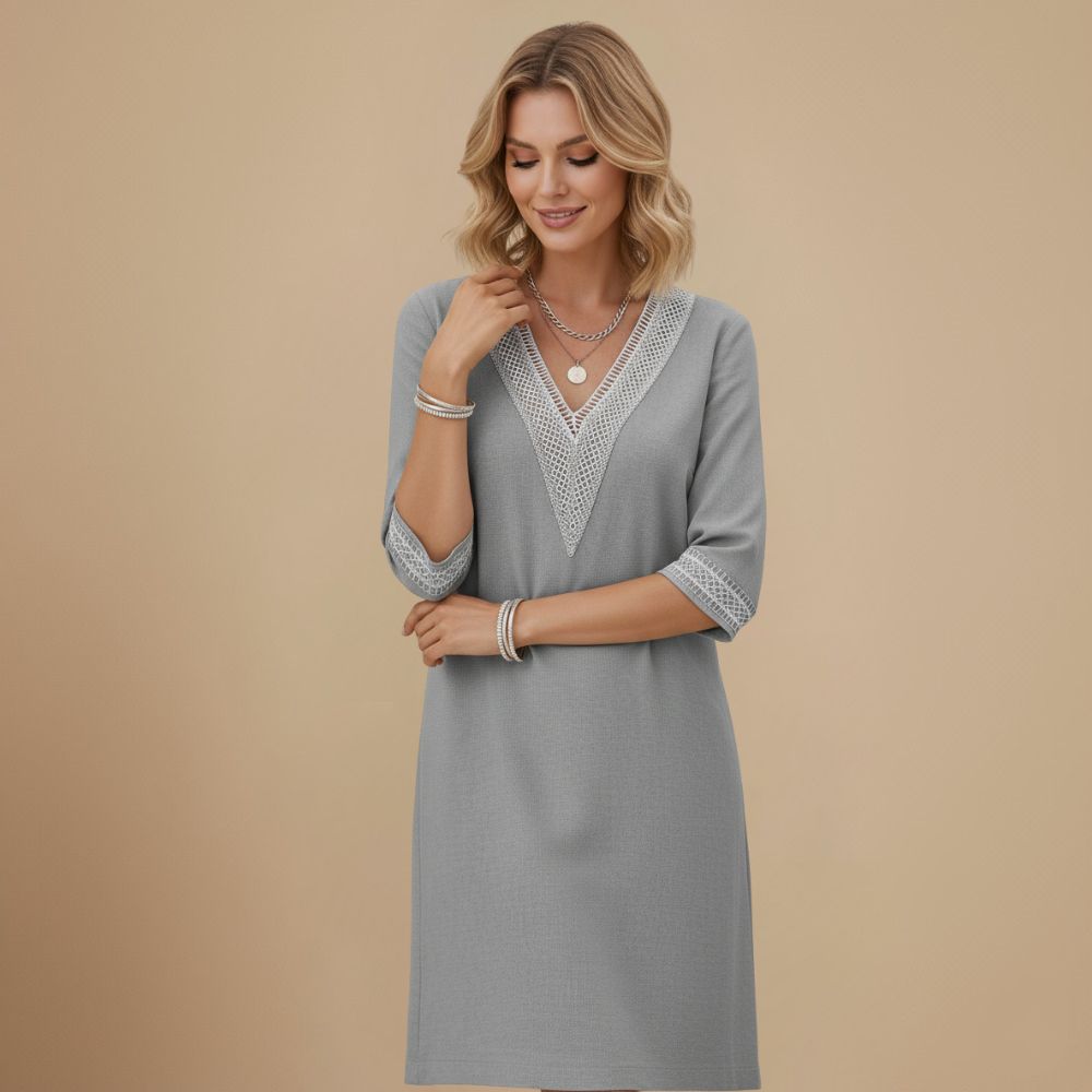 Elegante katoenen linnen zomerjurk met V-hals Jelle Jora Mode