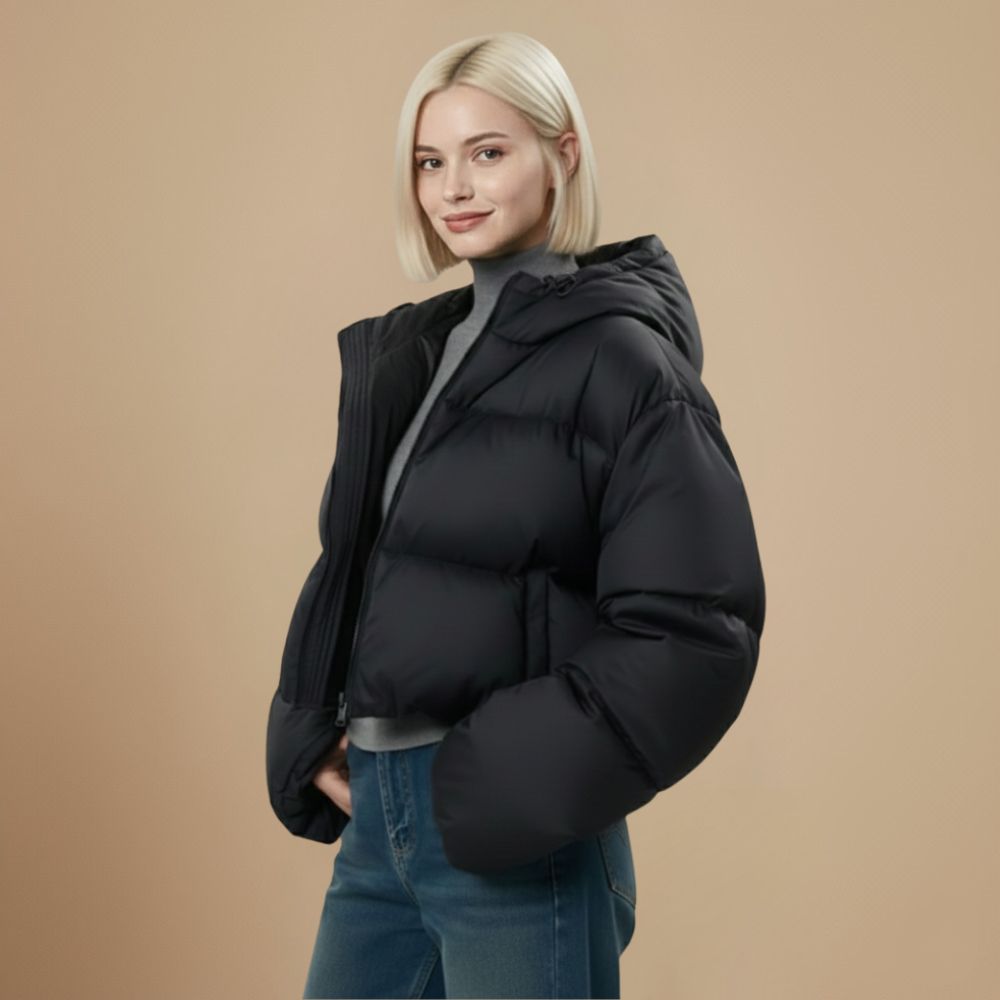 Damesjas met voering hoge taille en capuchon kort model Jelle Jora Mode