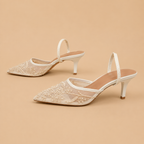 Dames geborduurde pumps met spitse neus en slingback Jelle Jora Mode