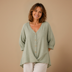 Dames casual blouse met losse pasvorm knoopsluiting en v-hals Jelle Jora Mode