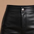 Damesclubshort met hoge taille en slanke pasvorm Jelle Jora Mode