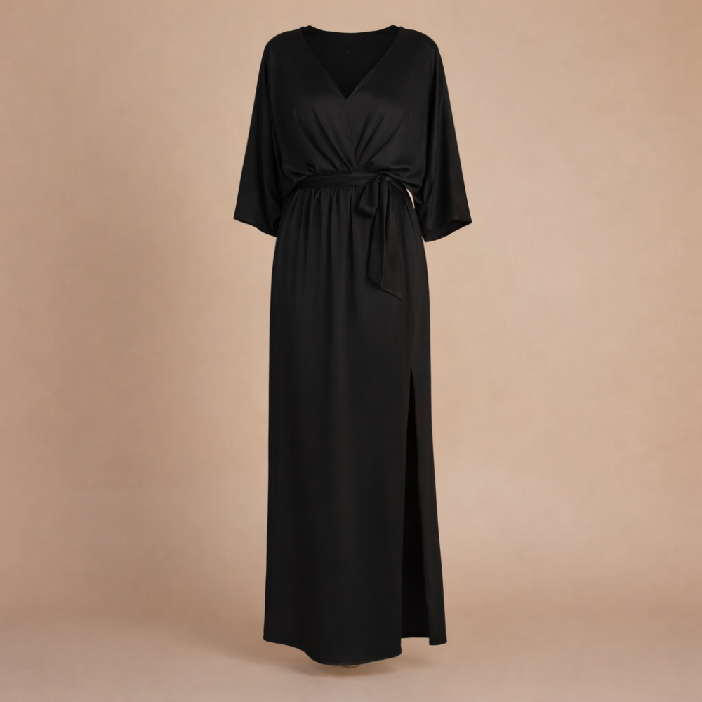 Elegante midi-jurk met V-hals split en strikceintuur Jelle Jora Mode