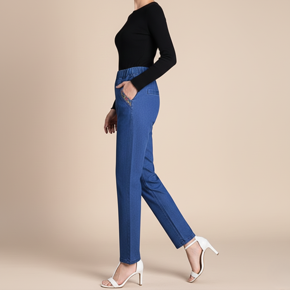 Slim Fit Straight Hose aus Denim mit elastischem Bund Jelle Jora Mode