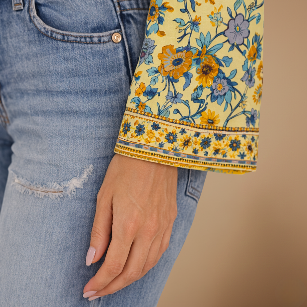 Dames casual boho bloemenblouse met uitlopende mouwen Jelle Jora Mode