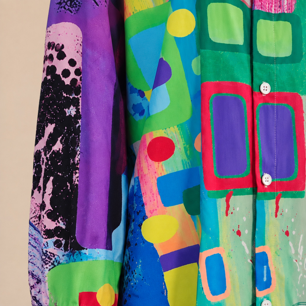 Dames blouse met lange mouwen en abstract patroon Jelle Jora Mode