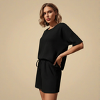 Wafelgebreide top met korte mouwen en korte broek Jelle Jora Mode