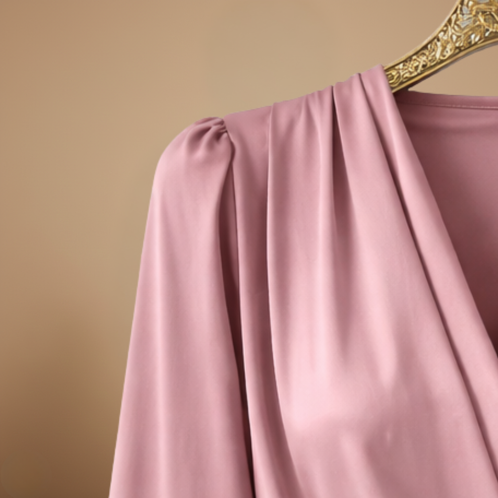 Damesblouse met V-hals en lantaarnmouwen Jelle Jora Mode