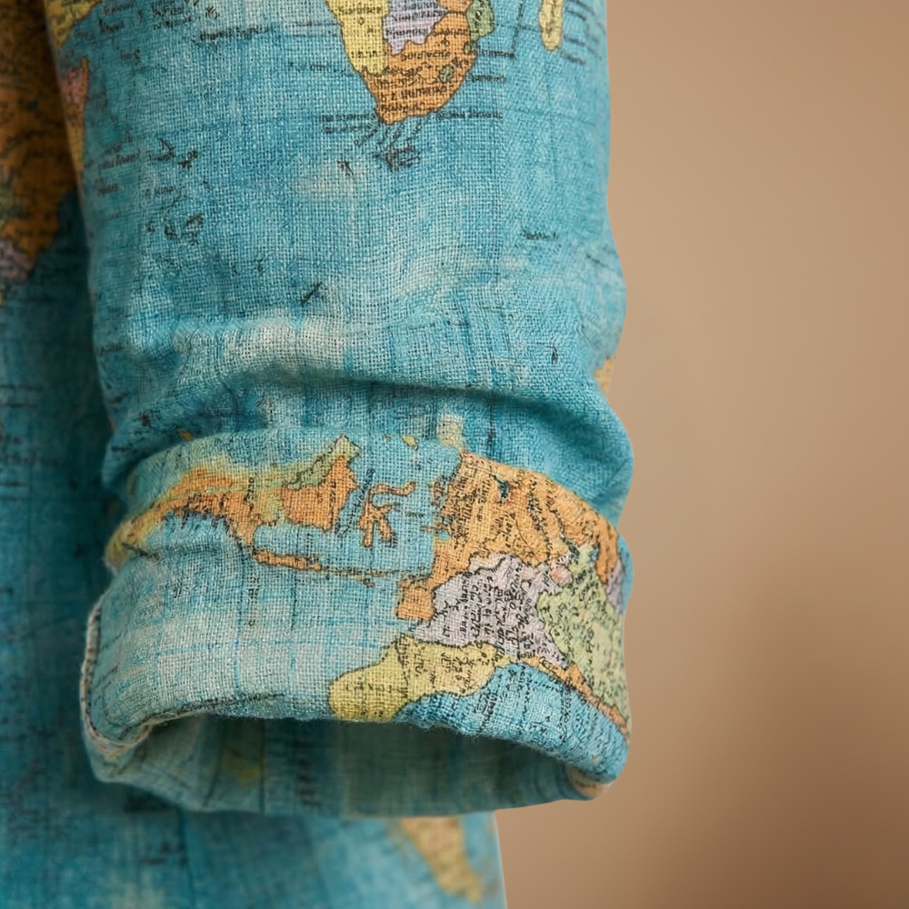 Damesblouse met knopen en slanke pasvorm, met kaartmotief Jelle Jora Mode