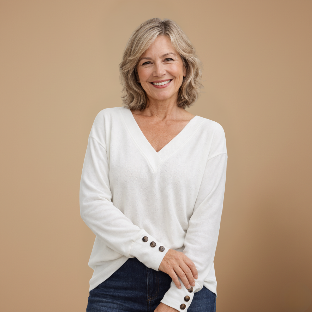 Damesblouse met ruime pasvorm v-hals en lange mouwen Jelle Jora Mode