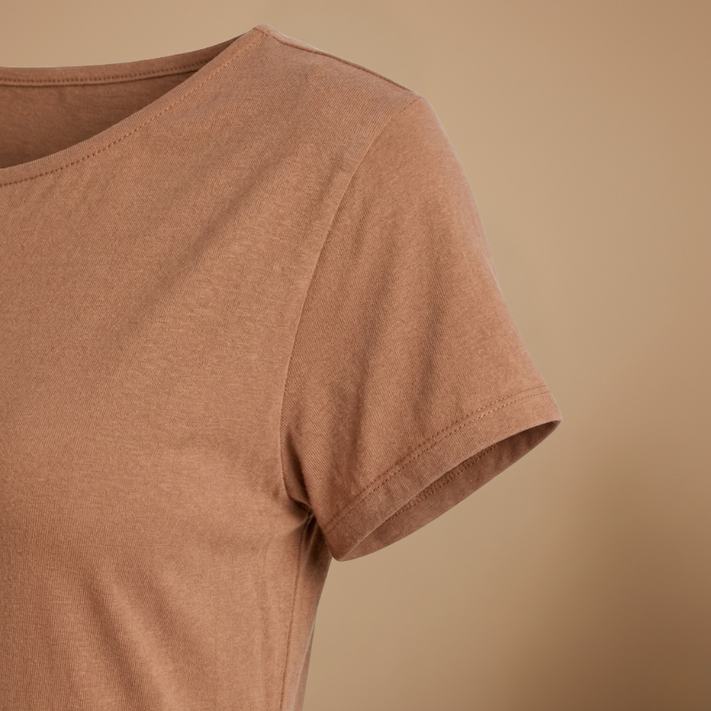 Dames casual midi jurk met ronde hals korte mouwen en zakken Jelle Jora Mode