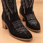 Dames geborduurde westernlaarzen met spitse neus Jelle Jora Mode