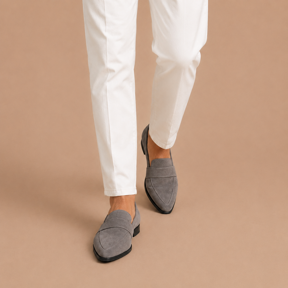 Dames casual loafers met spitse neus Jelle Jora Mode