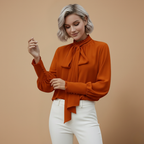 Damesblouse met strikje en lange mouwen