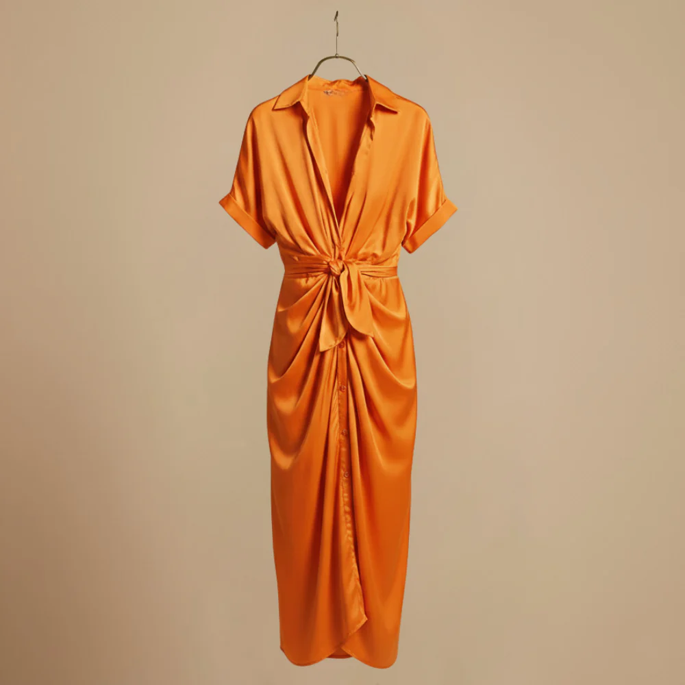 Minimalistische midi-jurk met ruches en strikbandjes voor dames Jelle Jora Mode